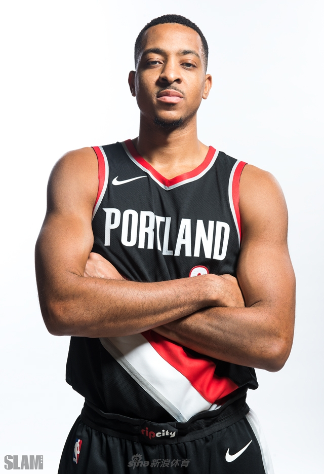 群技术精湛 群技术精湛