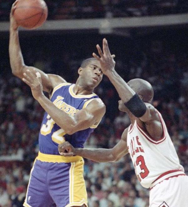 他连续三次 他连续三次