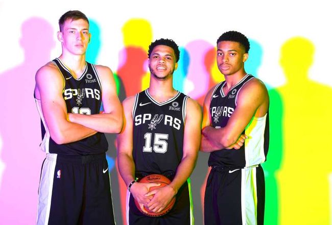 味全龙不舍 味全龙不舍